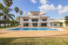 Villa em Almancil - Casa das Palmeiras